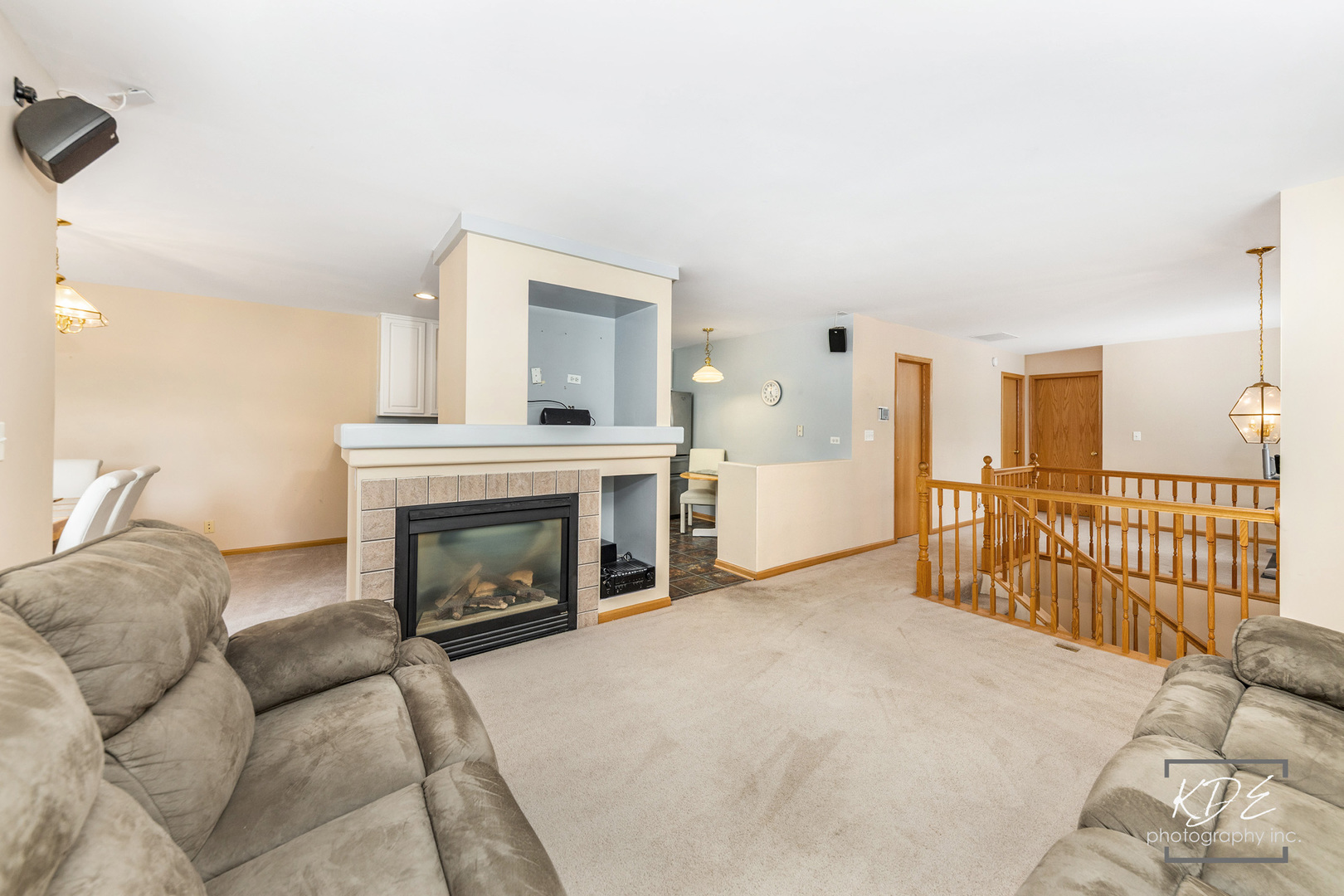 2330 Twilight Drive, Aurora, IL 60503