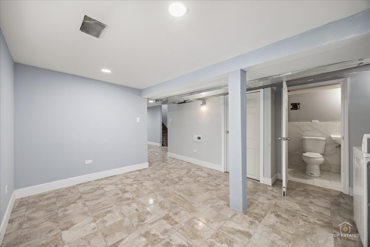 3616 N Kedzie Avenue #1, Chicago, IL 60618