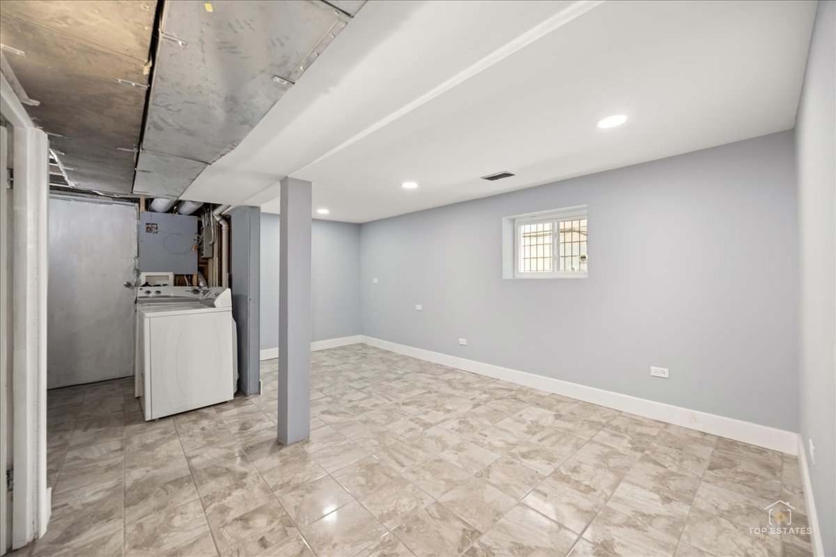 3616 N Kedzie Avenue #1, Chicago, IL 60618