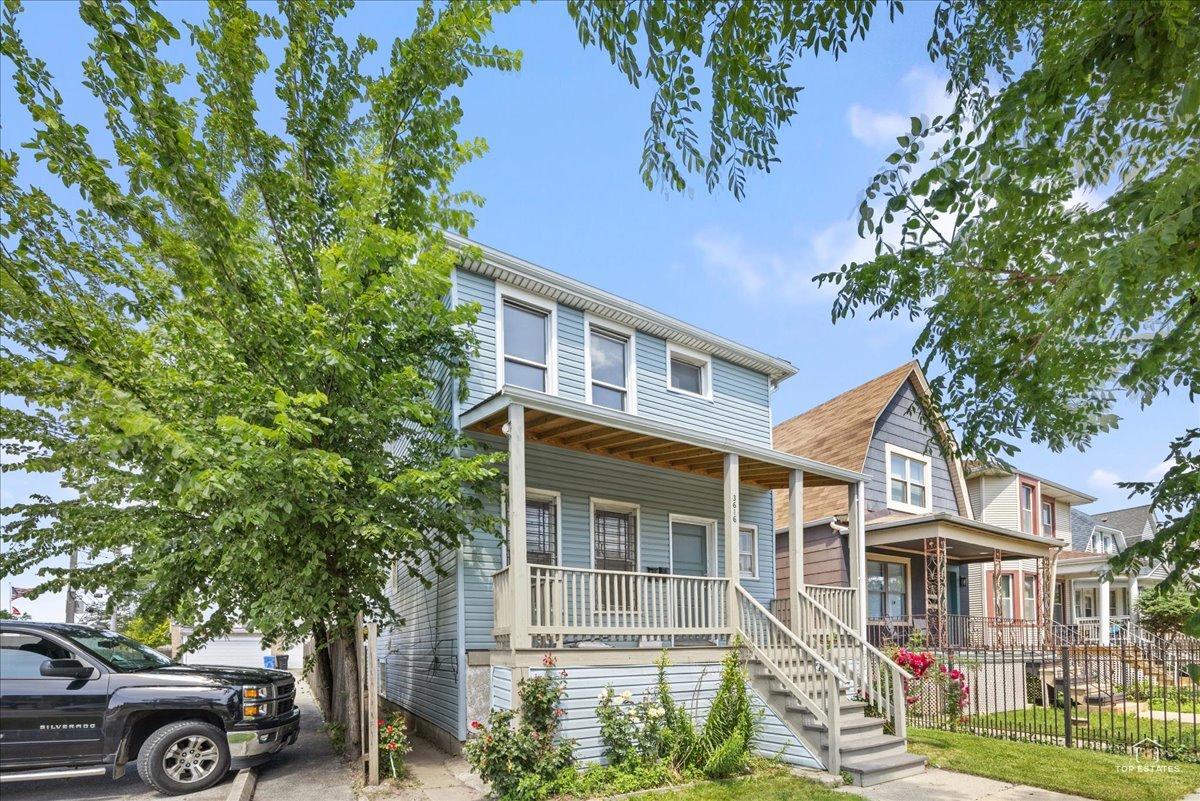 3616 N Kedzie Avenue #1, Chicago, IL 60618