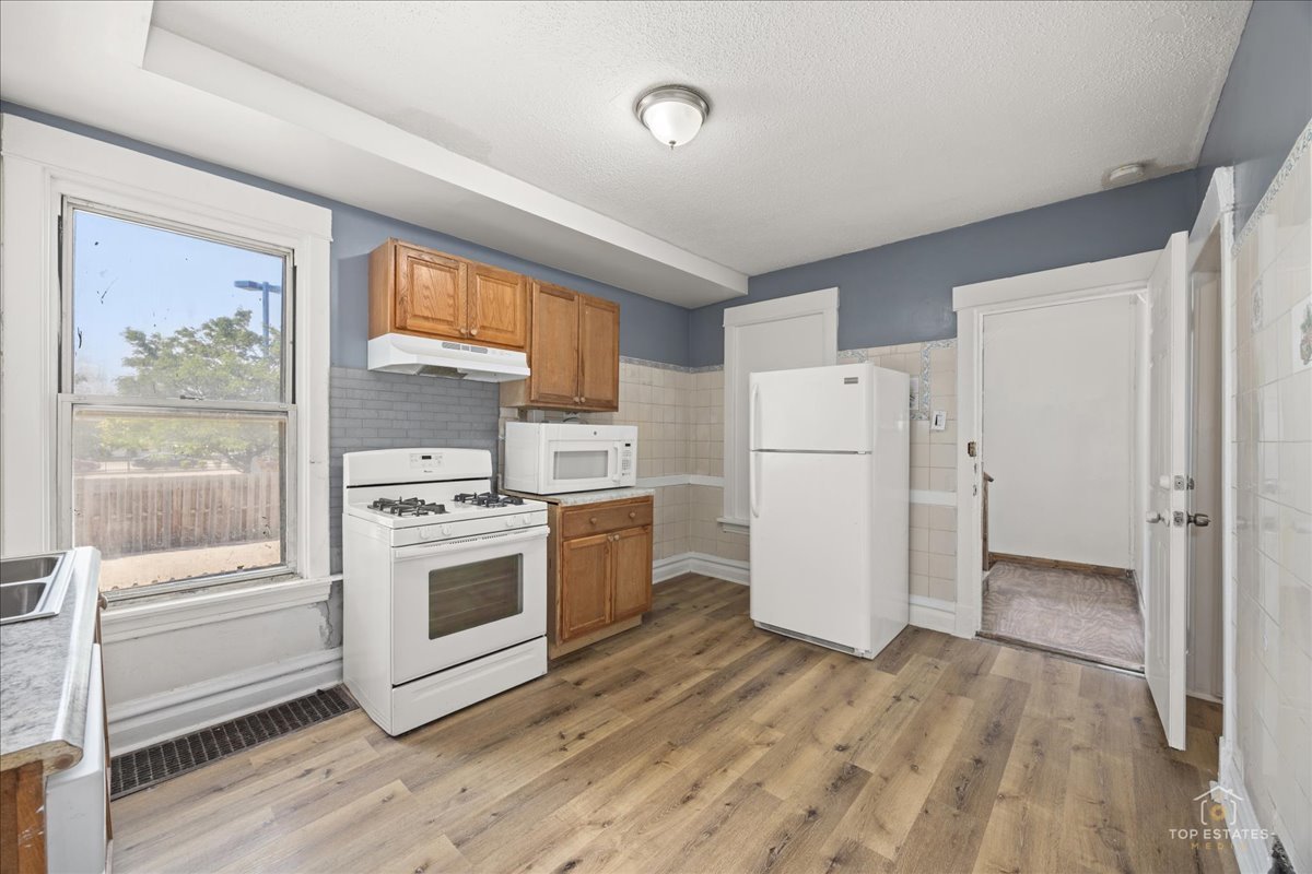 3616 N Kedzie Avenue #1, Chicago, IL 60618