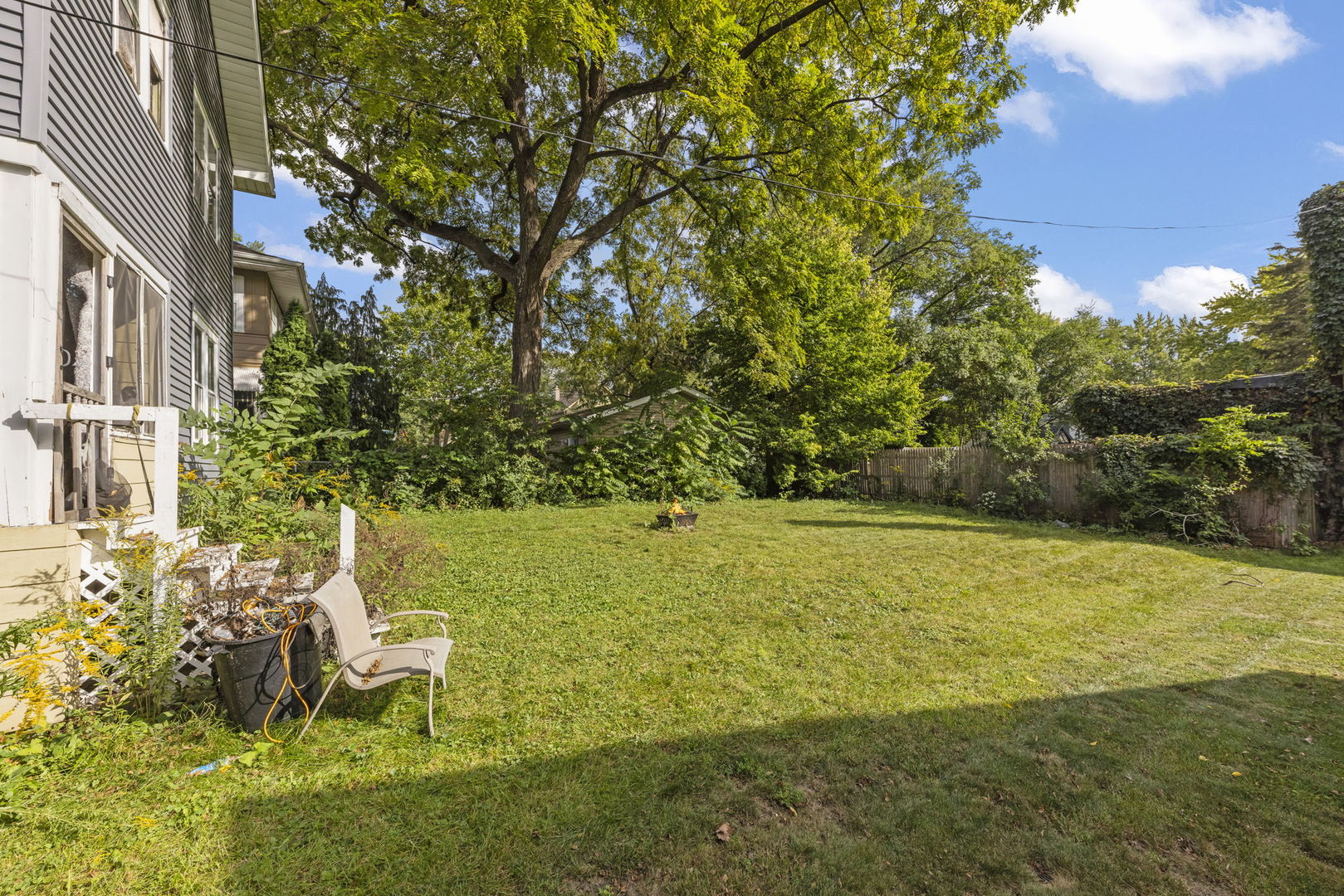 636 Garfield Avenue, Aurora, IL 60506