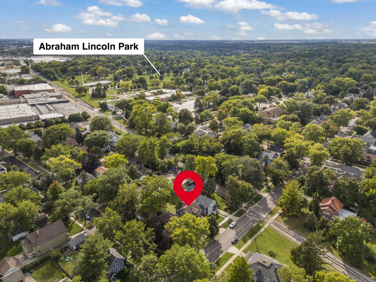 636 Garfield Avenue, Aurora, IL 60506