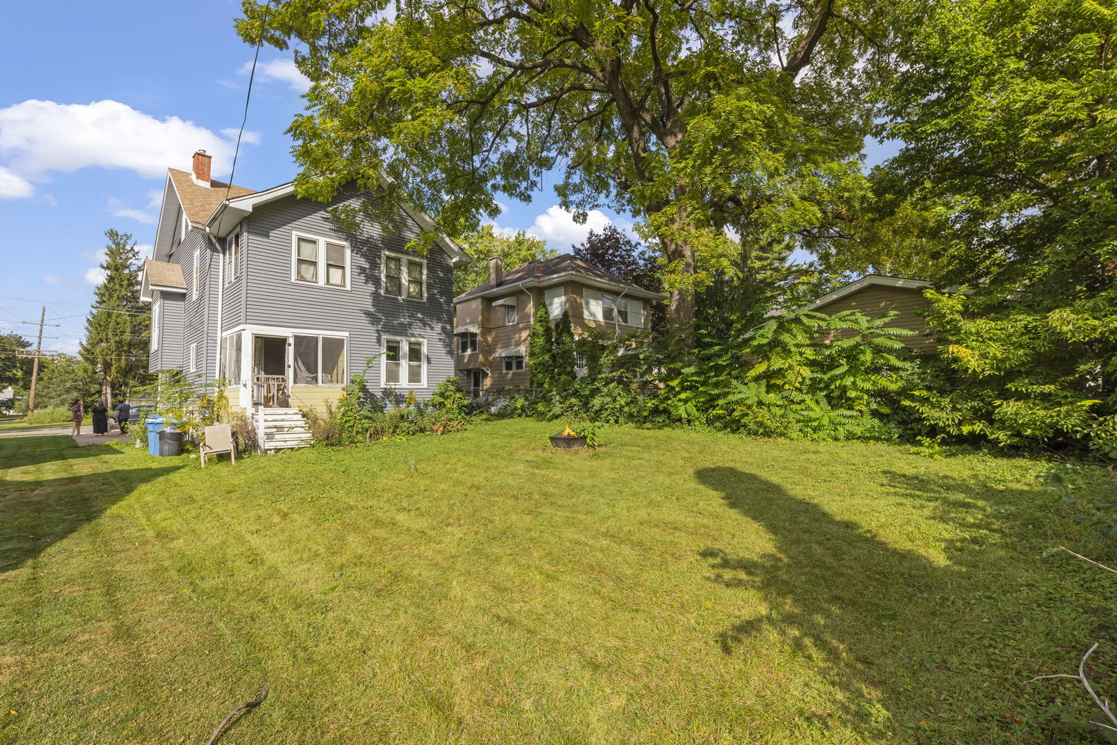 636 Garfield Avenue, Aurora, IL 60506