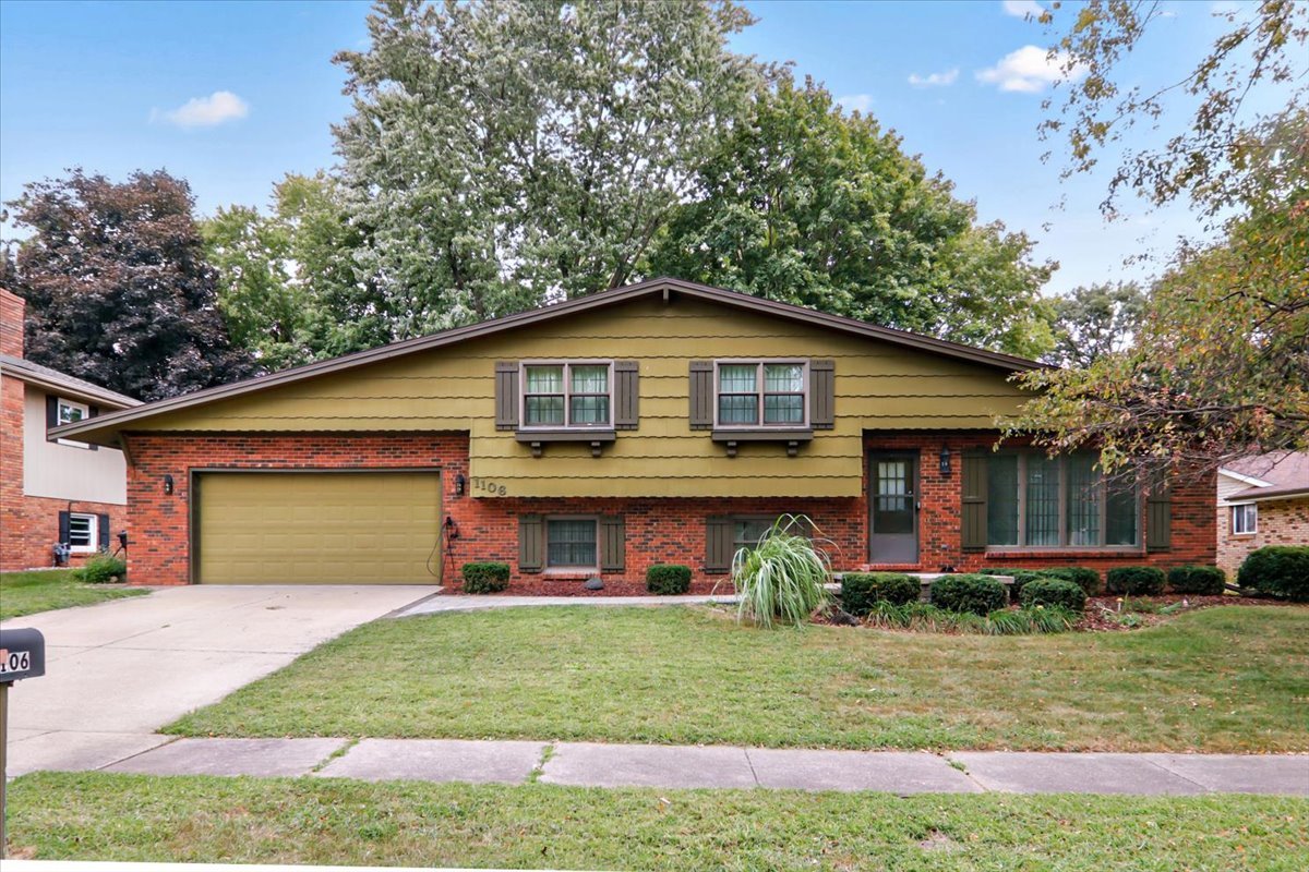 1106 N Oak Street, Normal, IL 61761