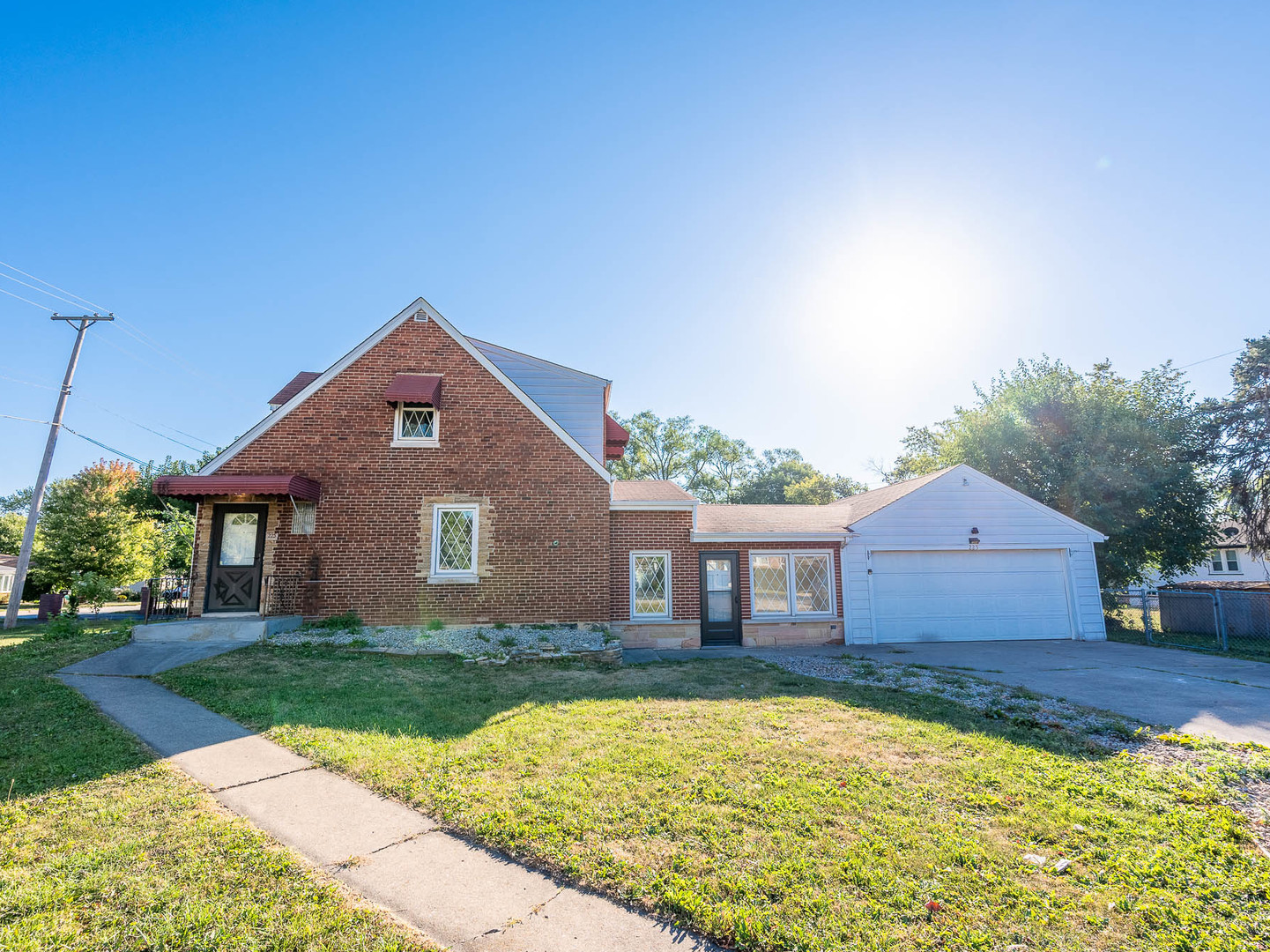 225 N Spruce Avenue, Bensenville, IL 60106