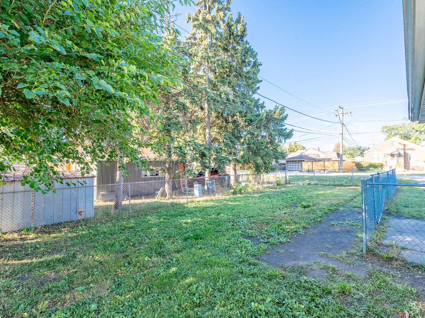 225 N Spruce Avenue, Bensenville, IL 60106