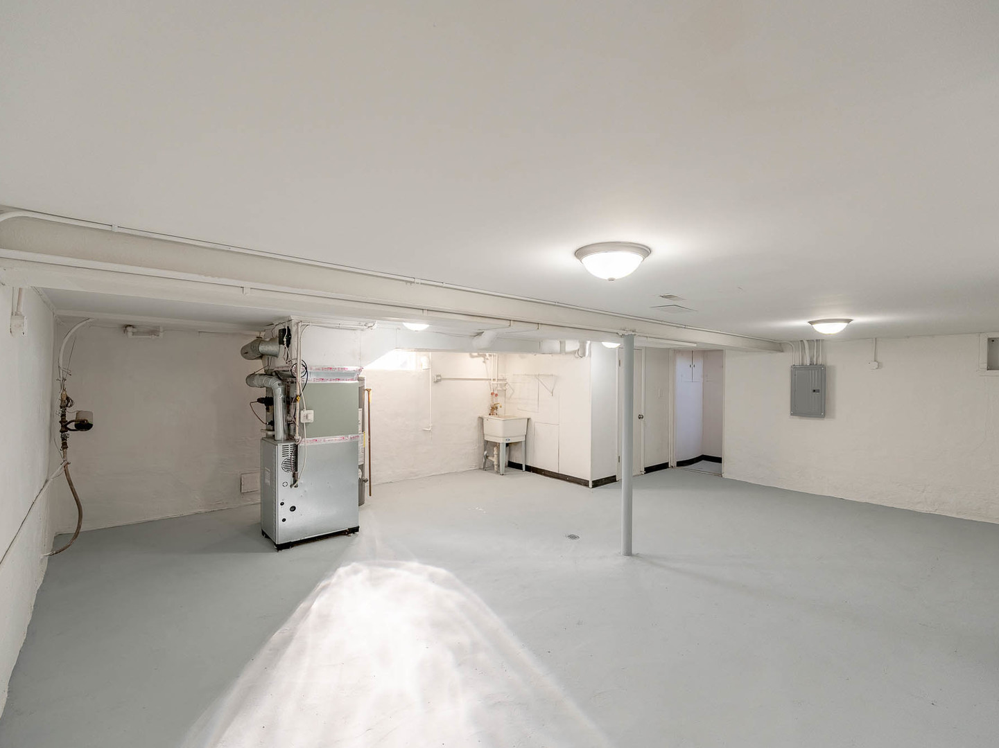 225 N Spruce Avenue, Bensenville, IL 60106