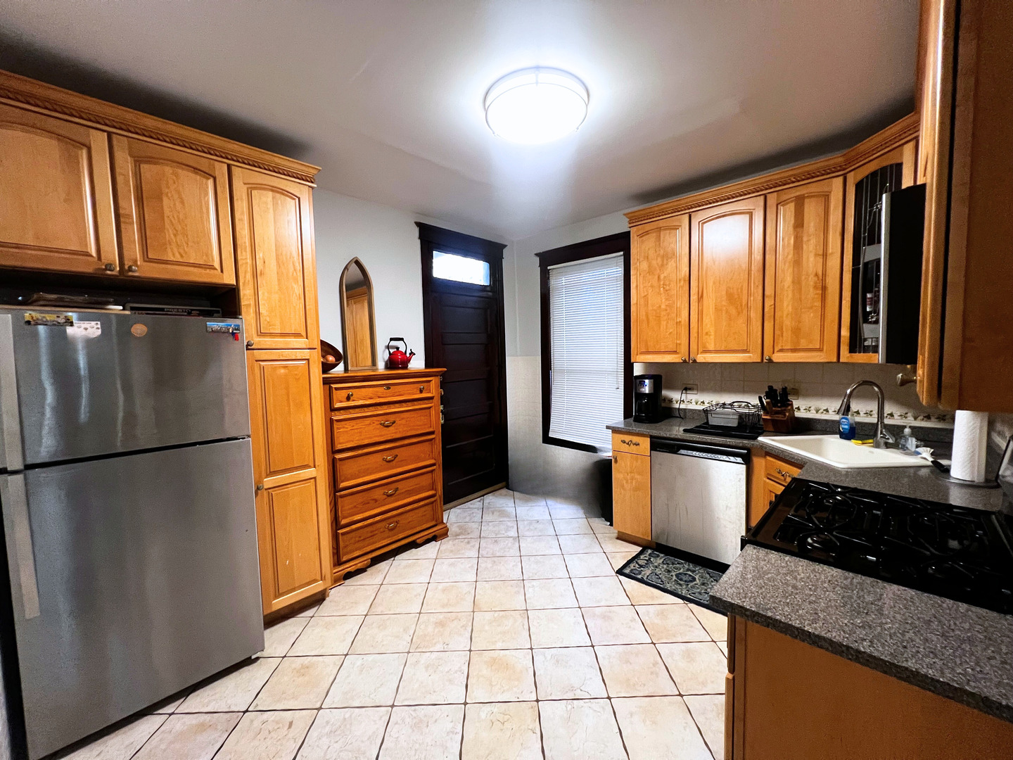 2340 W Thomas Street #2F, Chicago, IL 60622