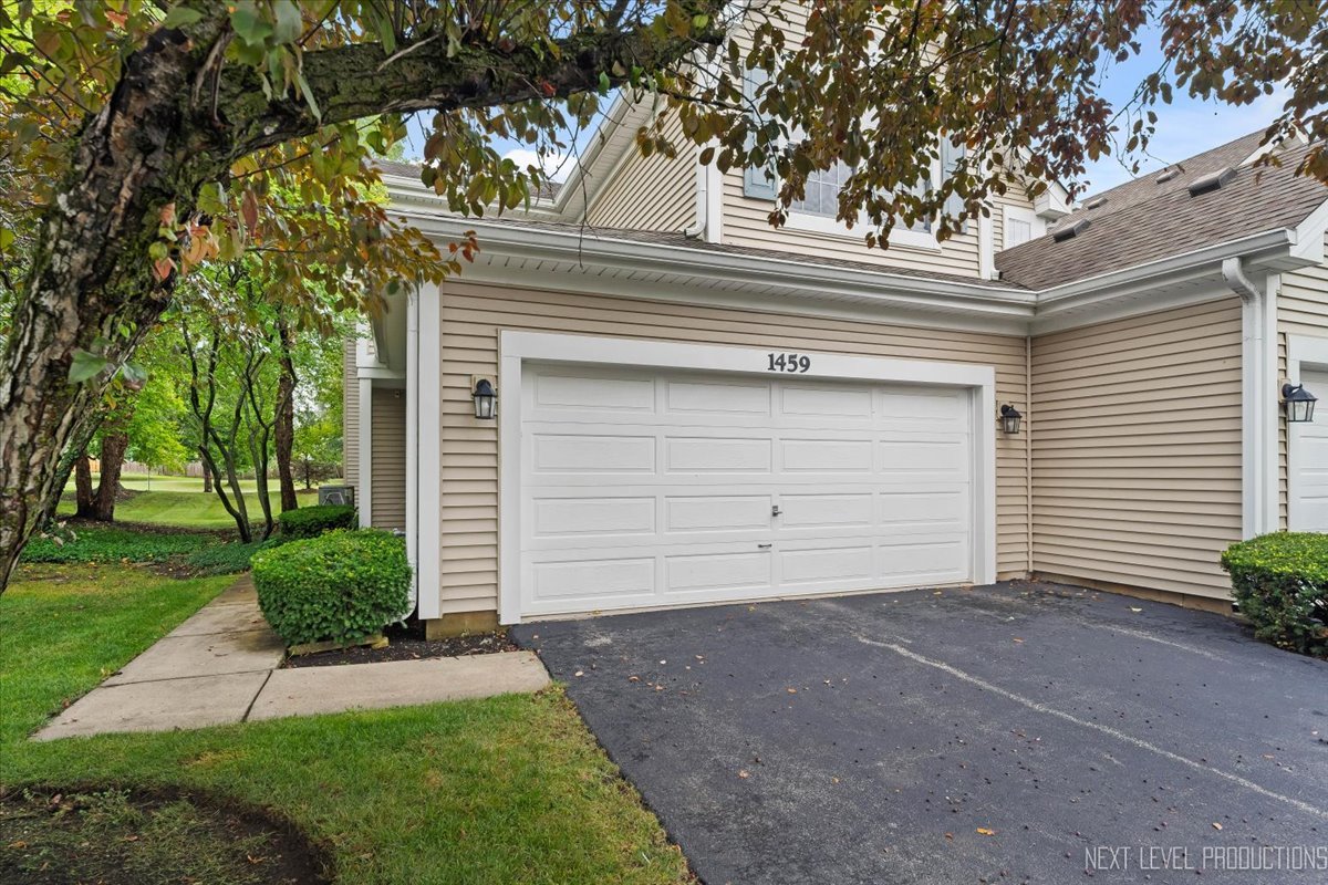 1459 WALNUT HILL Avenue, St. Charles, IL 60174