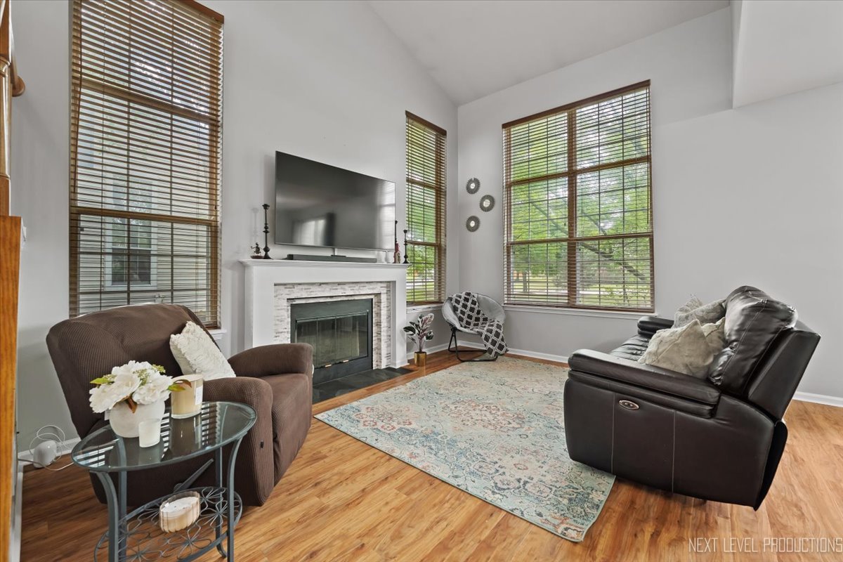 1459 WALNUT HILL Avenue, St. Charles, IL 60174