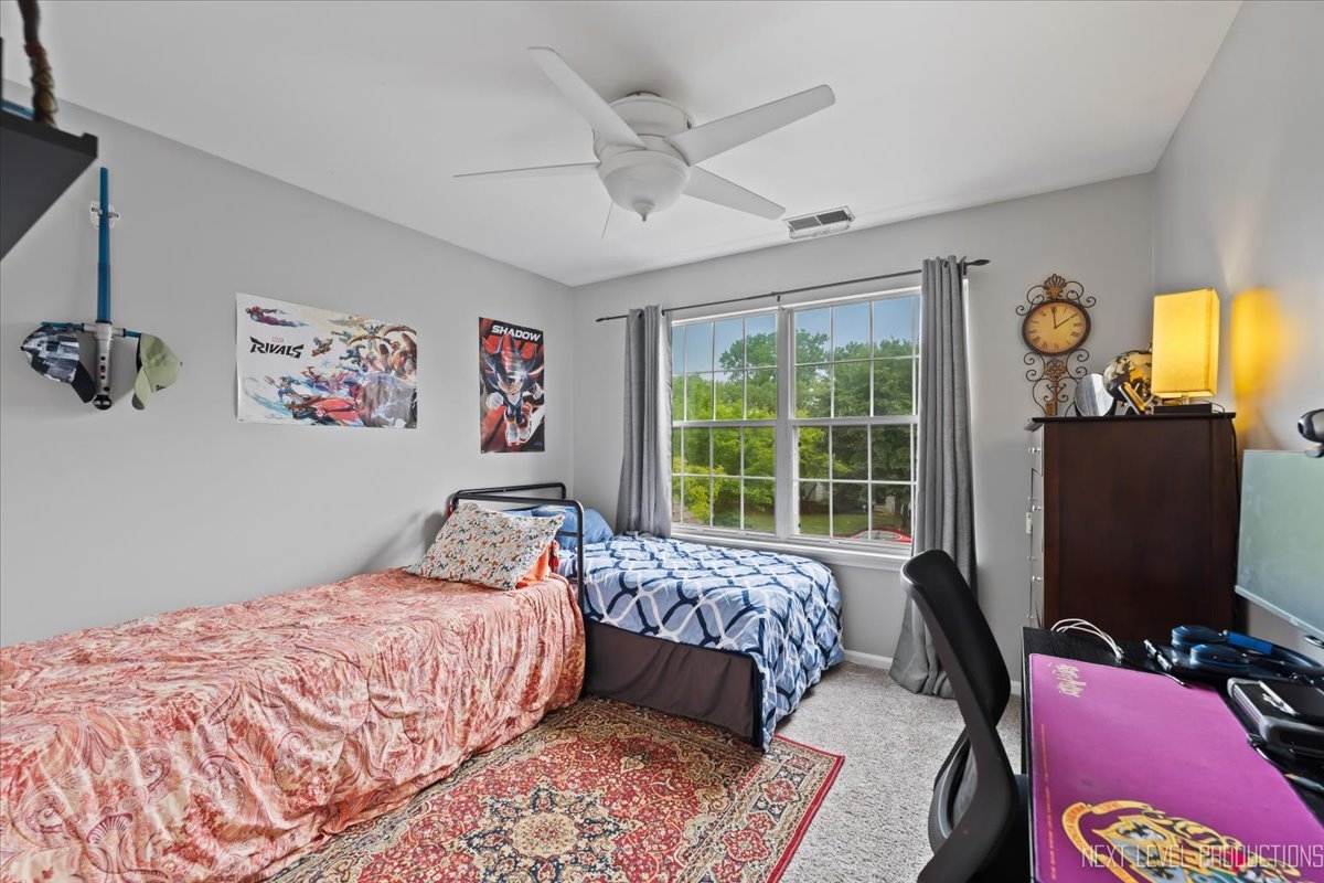 1459 WALNUT HILL Avenue, St. Charles, IL 60174