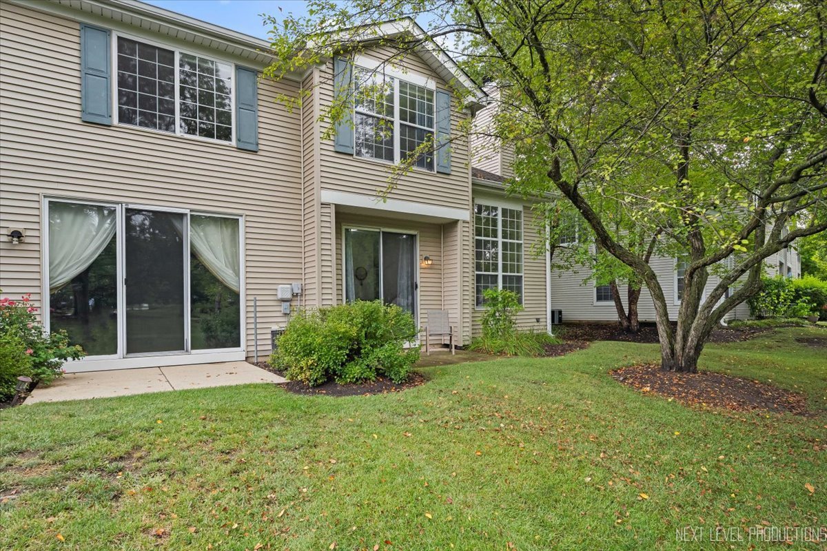 1459 WALNUT HILL Avenue, St. Charles, IL 60174