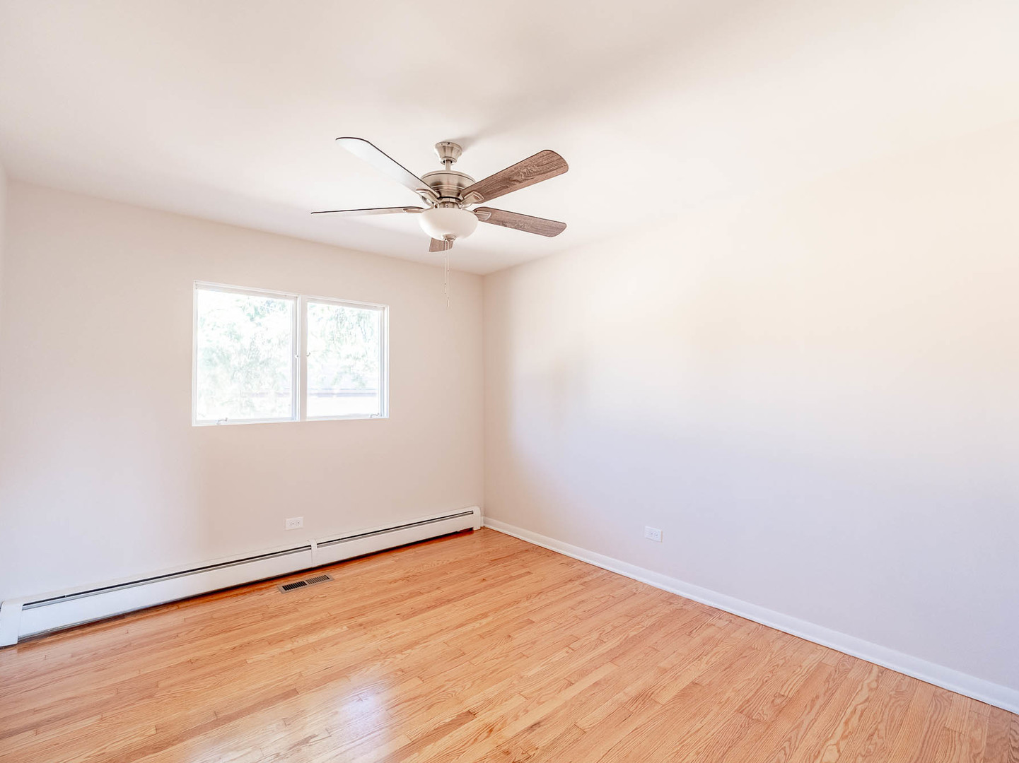 2858 Kensington Avenue, Westchester, IL 60154