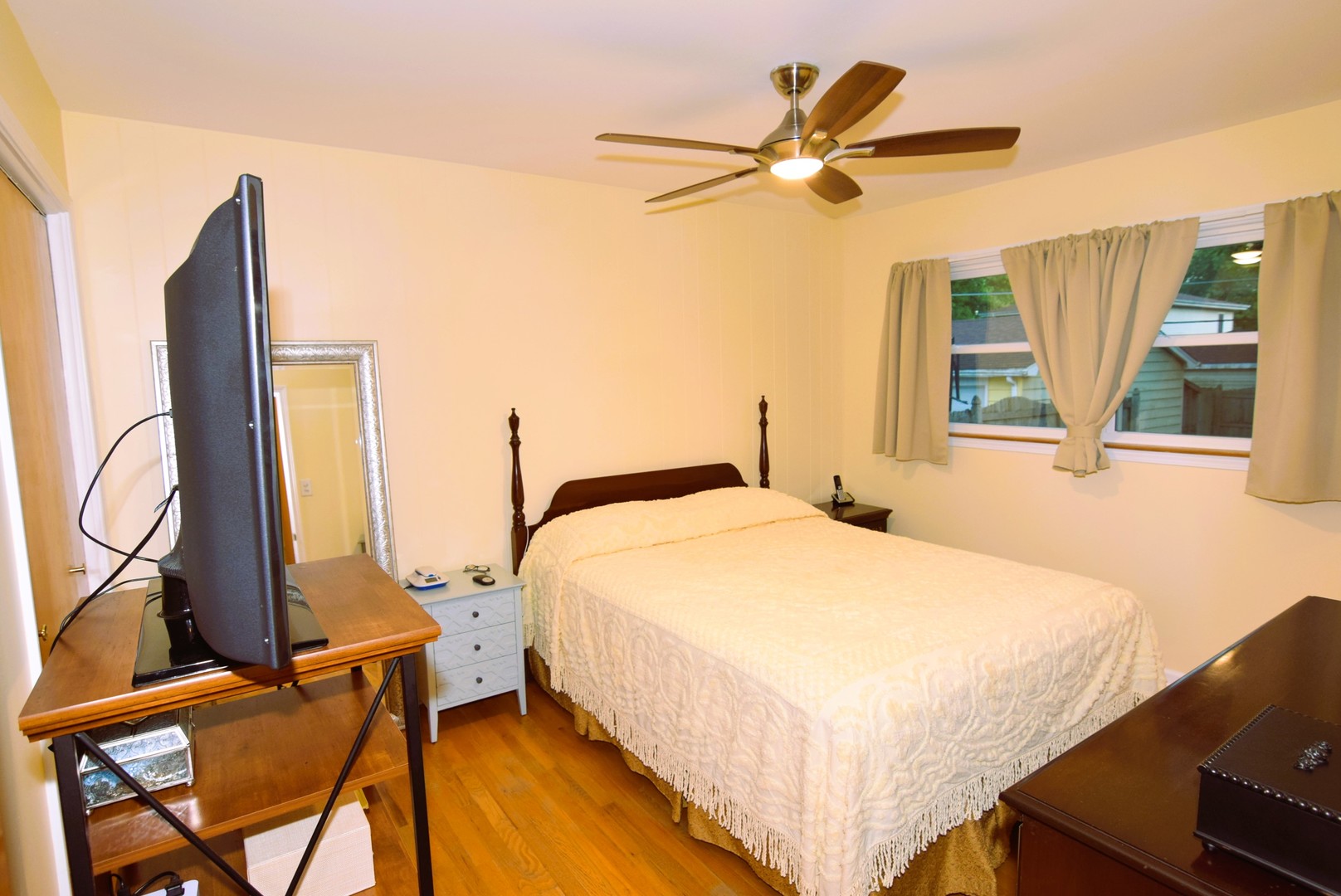 945 W 187TH Street, Homewood, IL 60430