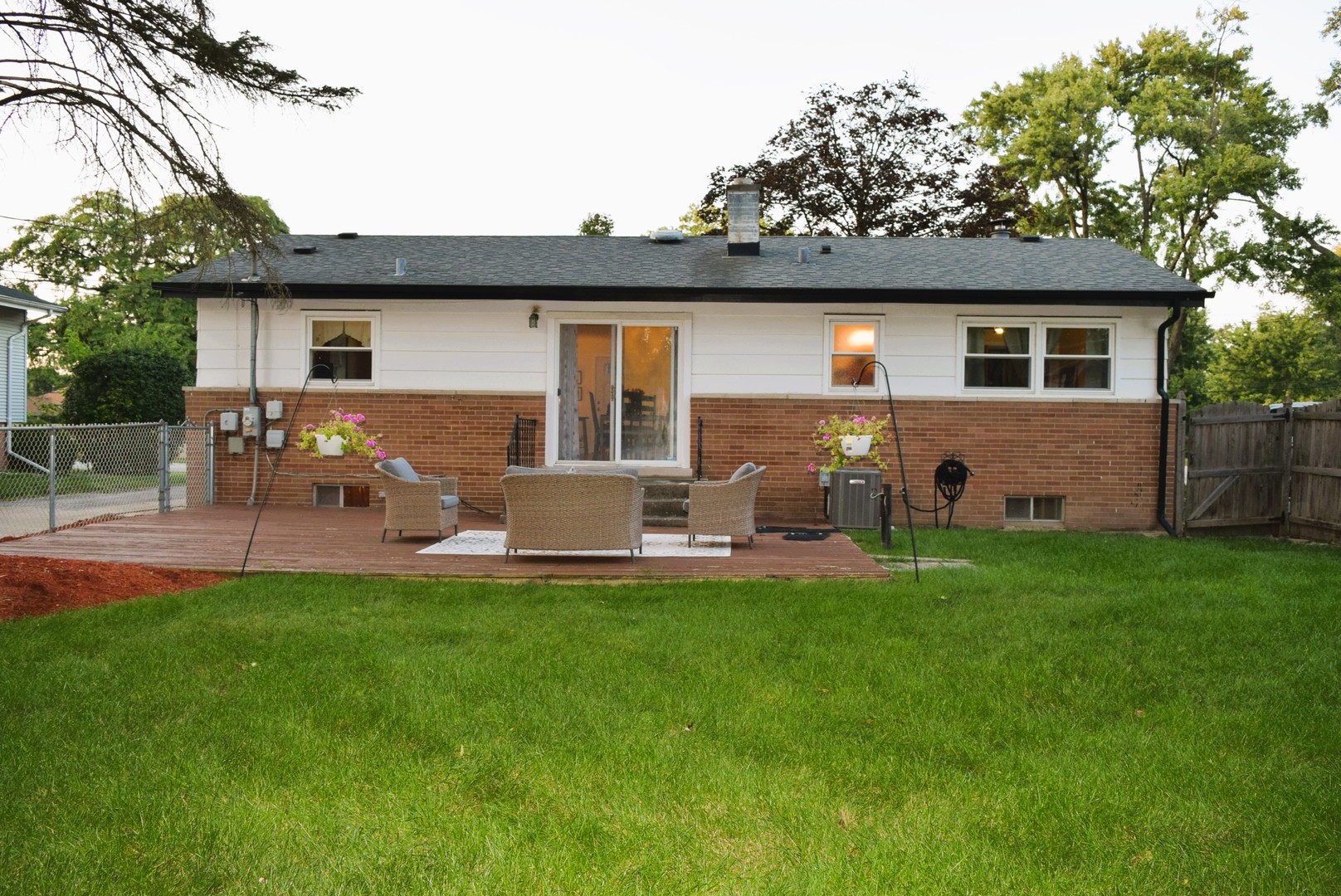 945 W 187TH Street, Homewood, IL 60430