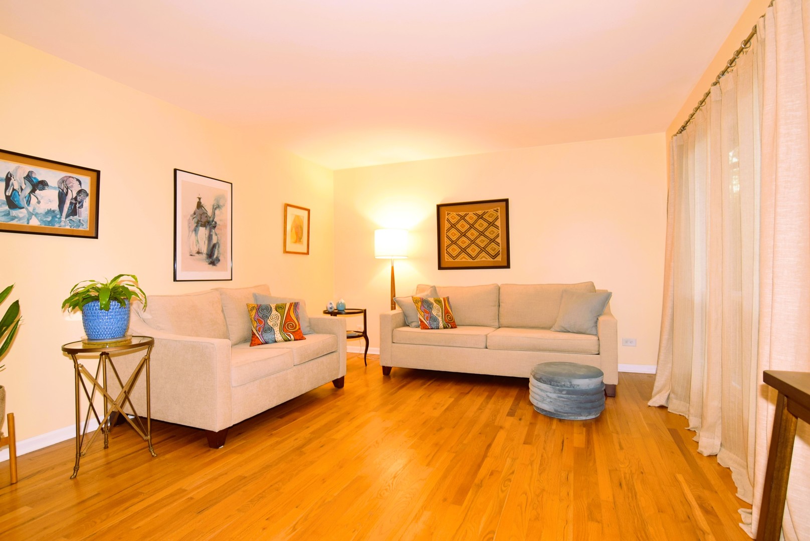 945 W 187TH Street, Homewood, IL 60430