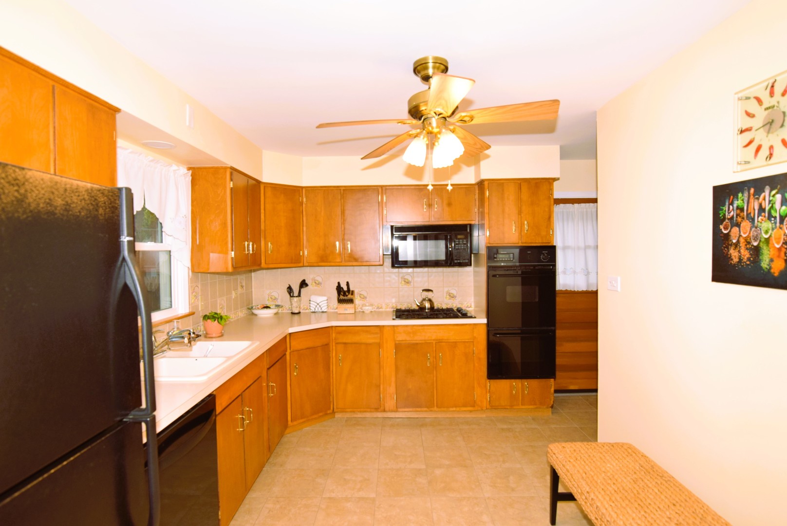 945 W 187TH Street, Homewood, IL 60430