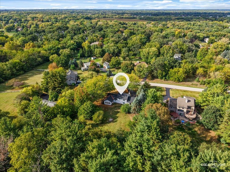 40W665 Carriage Court, St. Charles, IL 60175