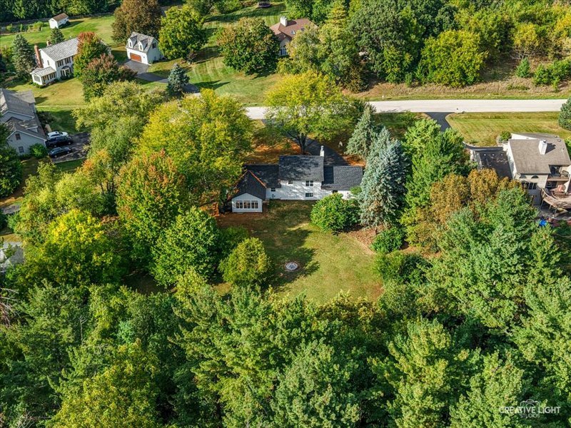 40W665 Carriage Court, St. Charles, IL 60175