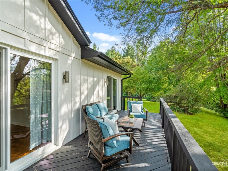 40W665 Carriage Court, St. Charles, IL 60175