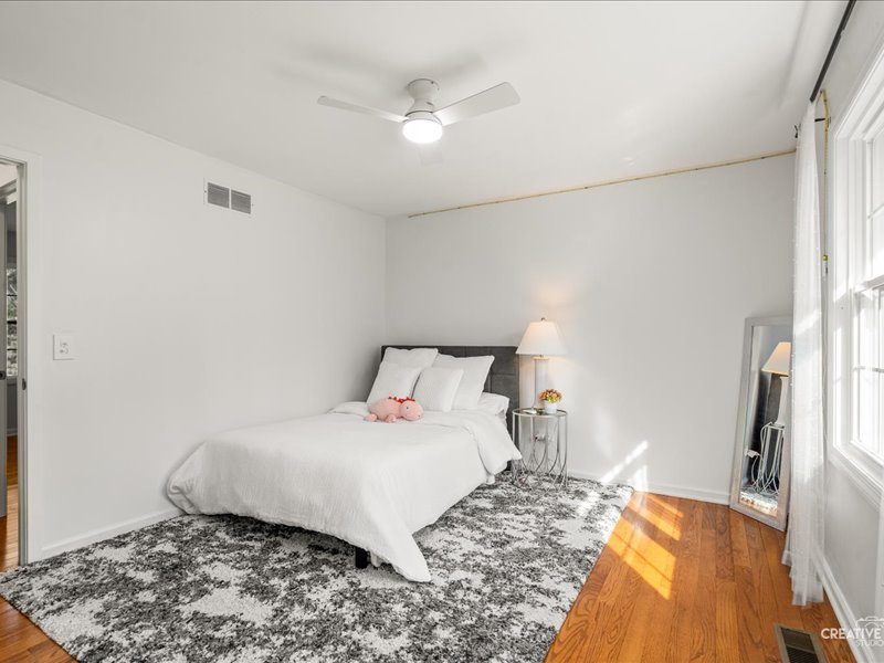 40W665 Carriage Court, St. Charles, IL 60175