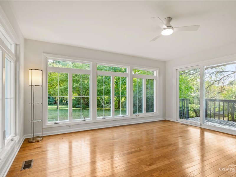 40W665 Carriage Court, St. Charles, IL 60175