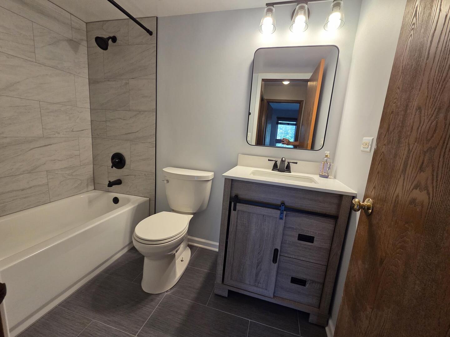 916 Manchester Circle #916, Schaumburg, IL 60193