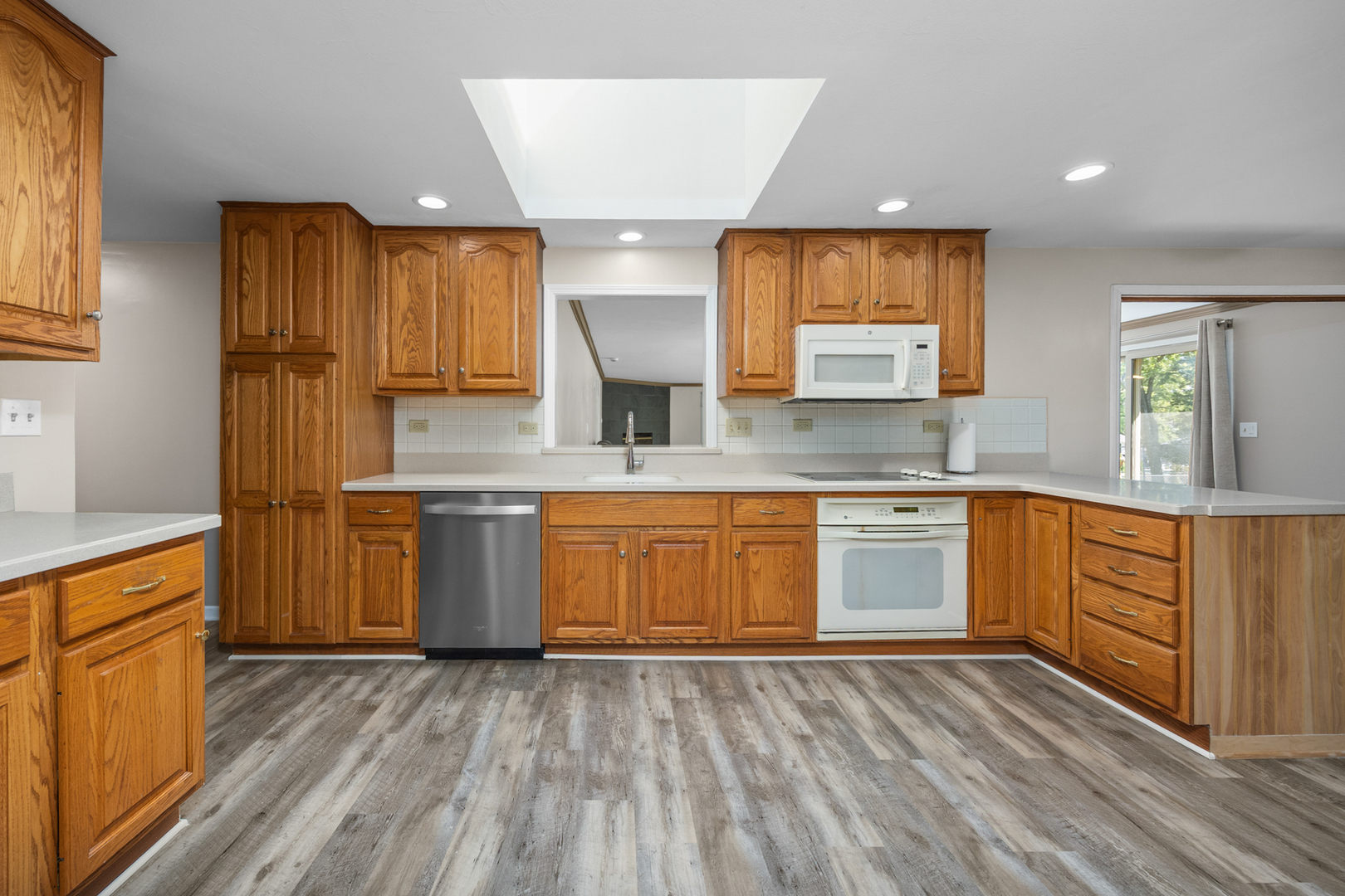 521 Auburn Lane, Schaumburg, IL 60193