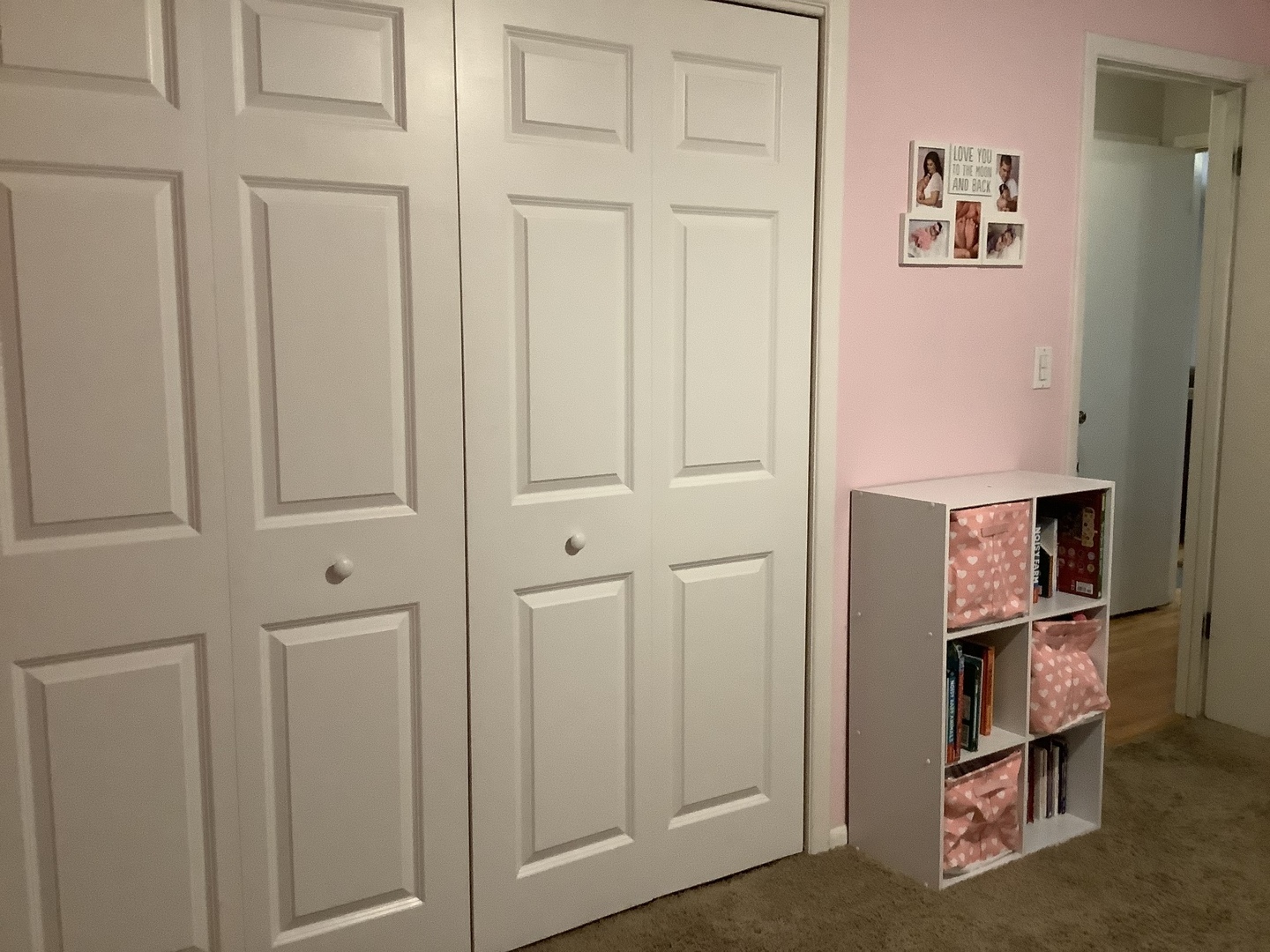 32 Lancaster Avenue, Elk Grove Village, IL 60007