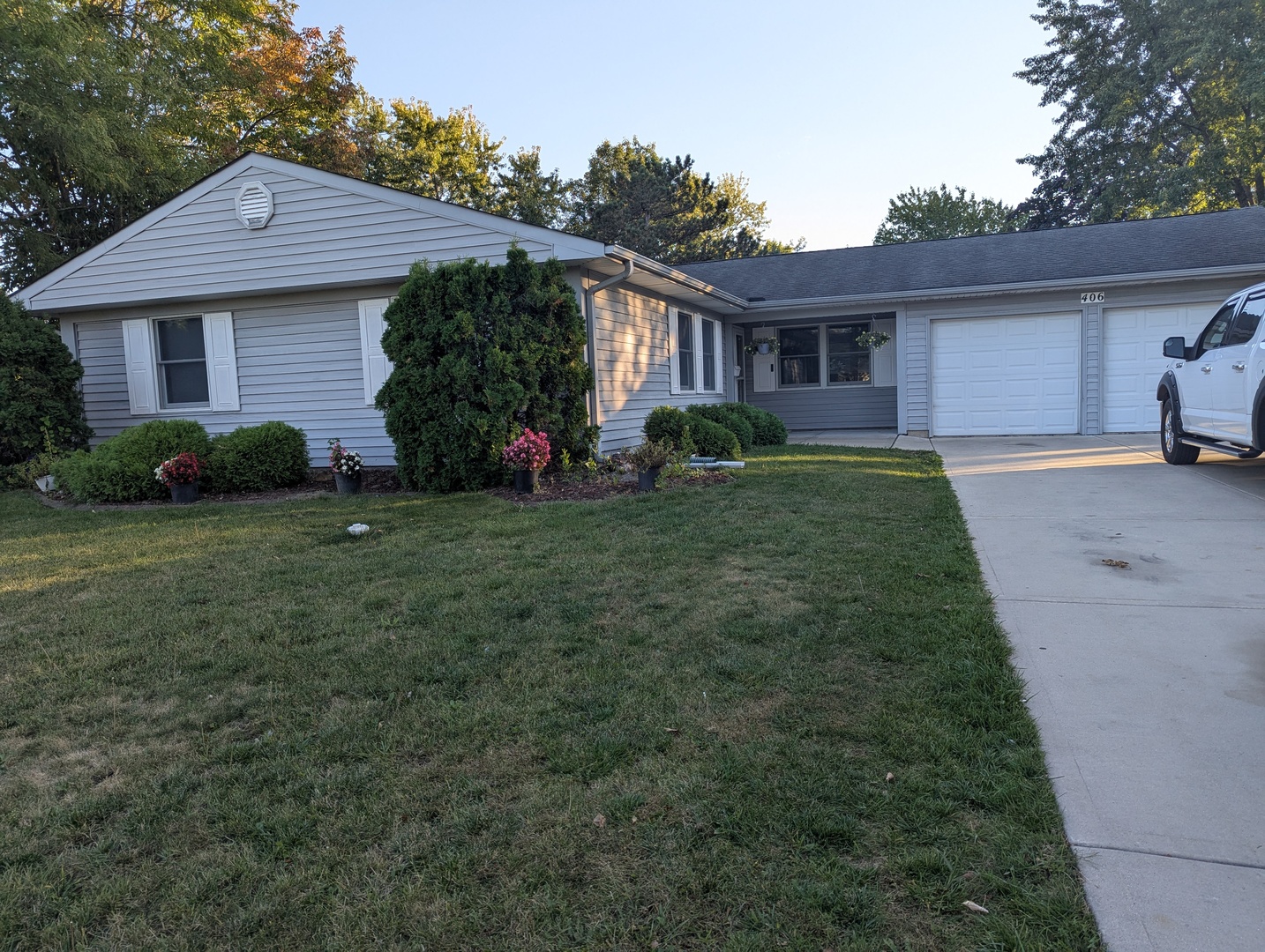 406 Allonby Drive, Schaumburg, IL 60194