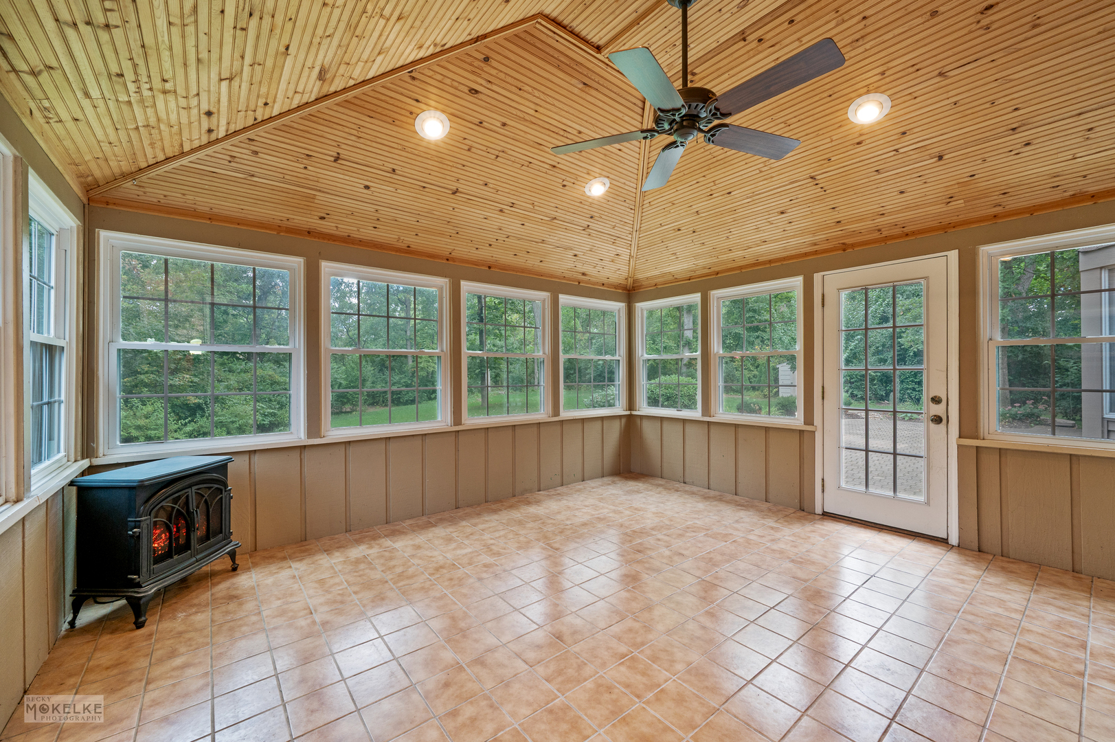 43W714 Willow Creek Court, Elburn, IL 60119