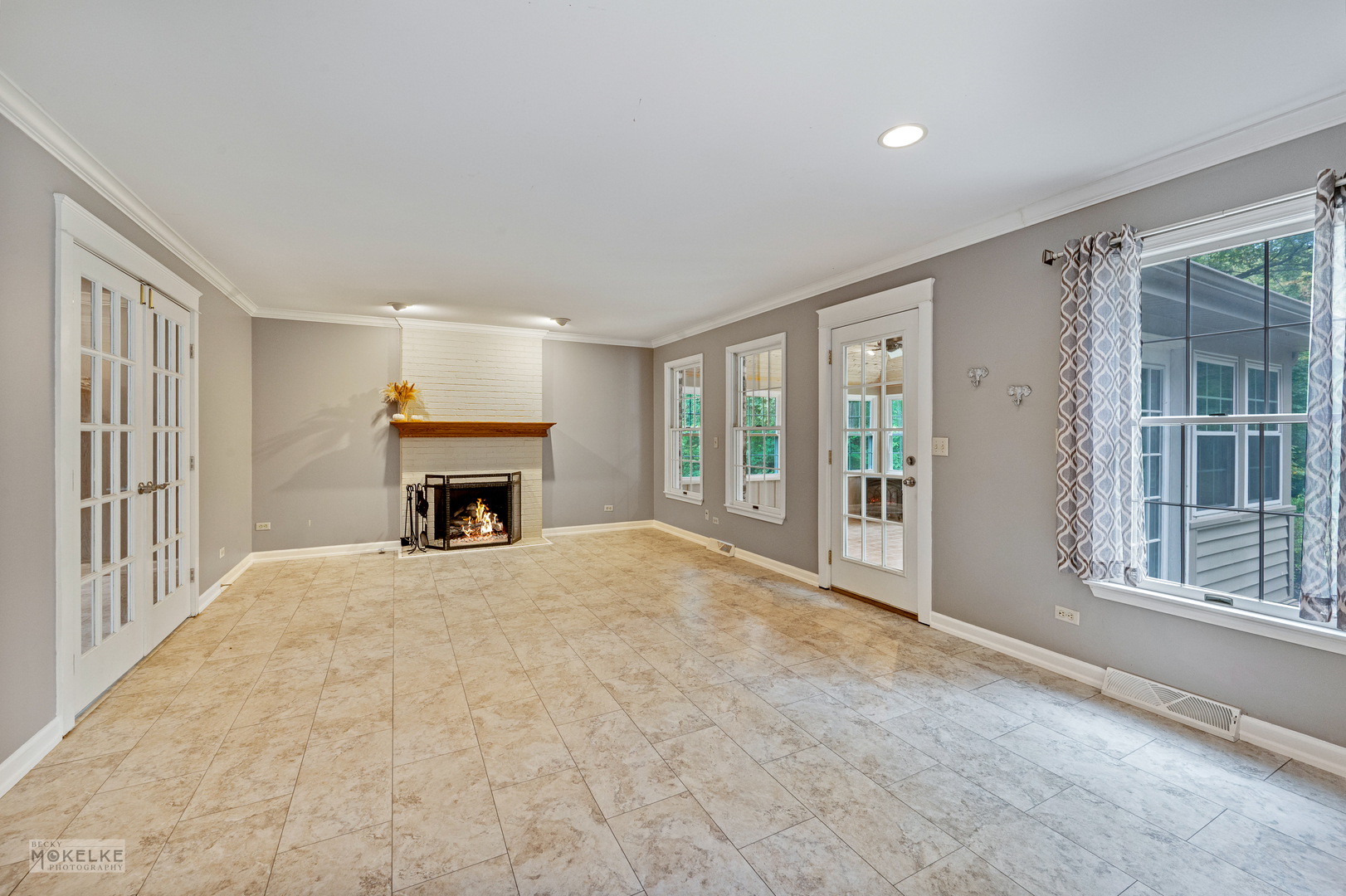 43W714 Willow Creek Court, Elburn, IL 60119