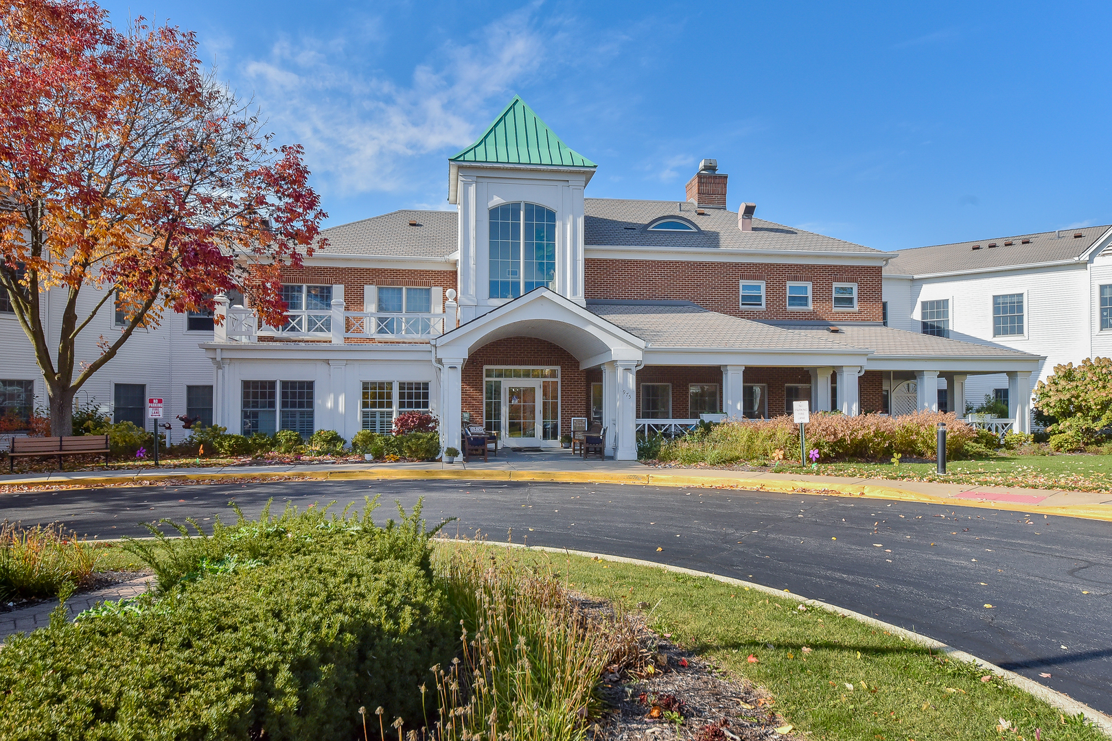 385 Delnor Glen Drive, St. Charles, IL 60174