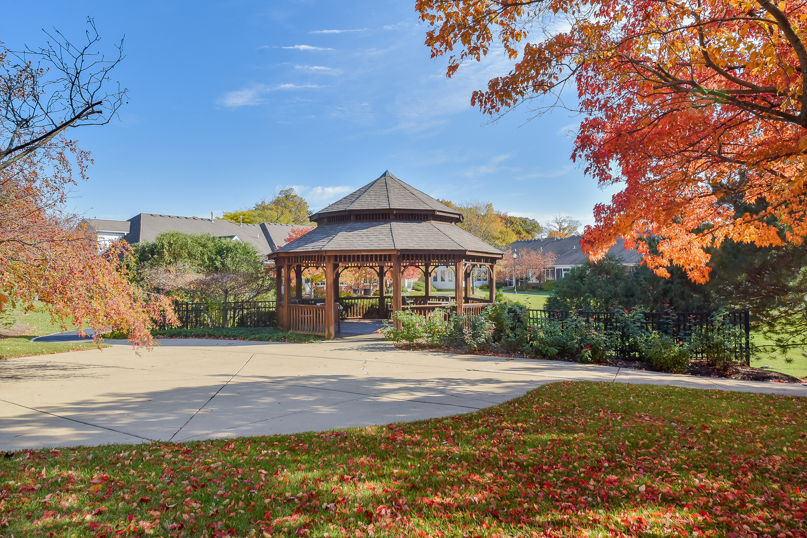 385 Delnor Glen Drive, St. Charles, IL 60174