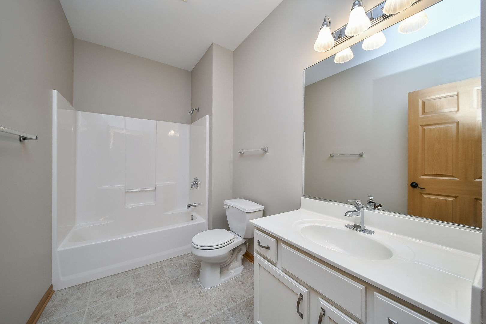 385 Delnor Glen Drive, St. Charles, IL 60174