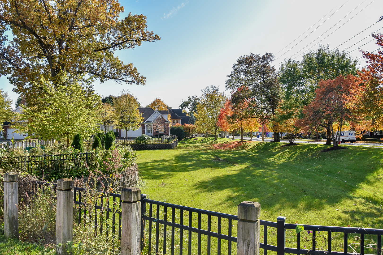 385 Delnor Glen Drive, St. Charles, IL 60174