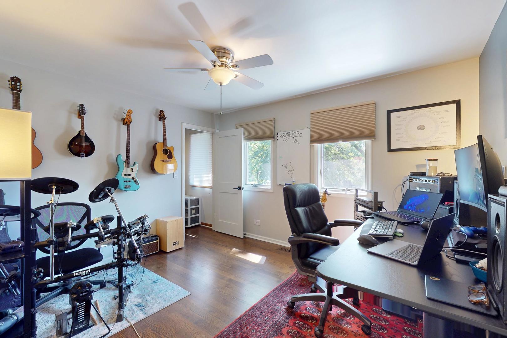 3350 Henley Street, Glenview, IL 60025