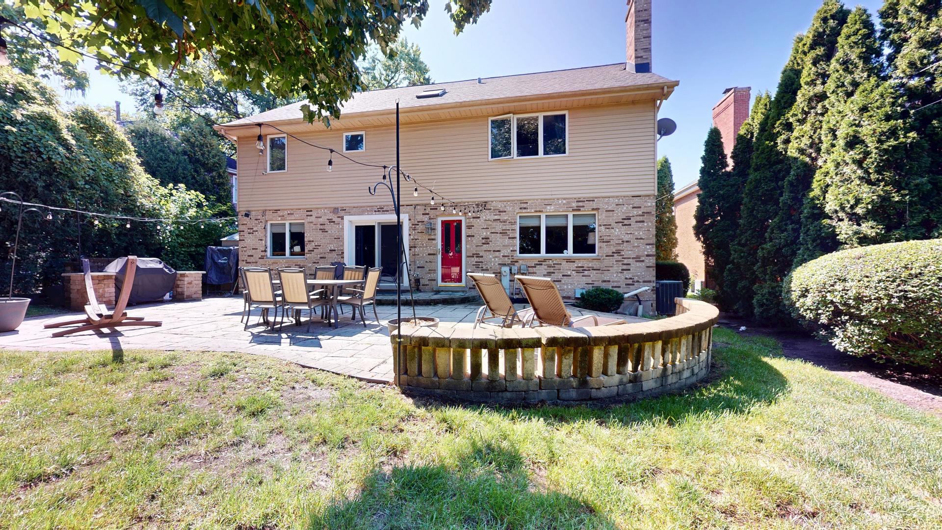 3350 Henley Street, Glenview, IL 60025