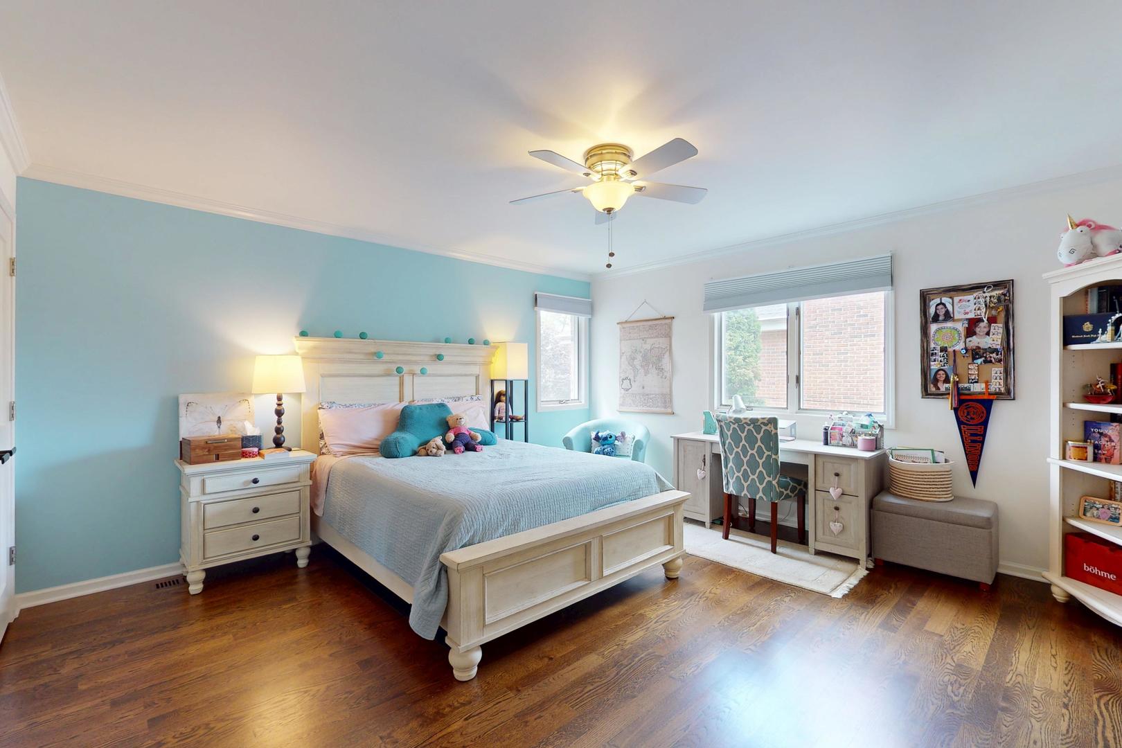 3350 Henley Street, Glenview, IL 60025