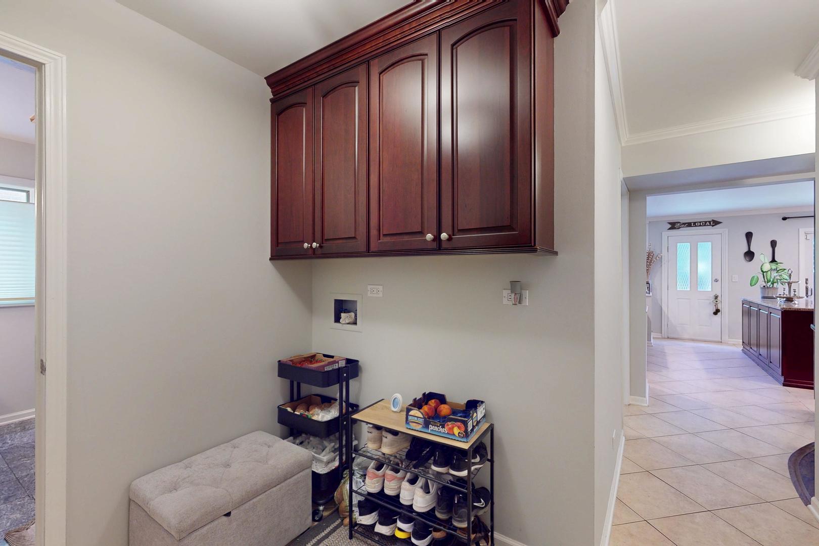 3350 Henley Street, Glenview, IL 60025