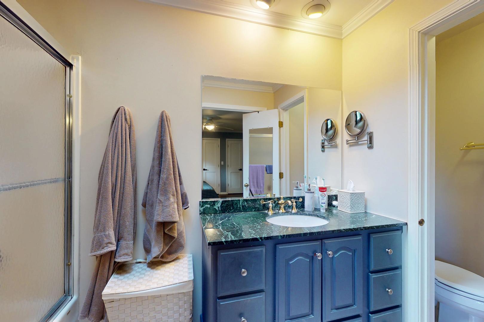 3350 Henley Street, Glenview, IL 60025