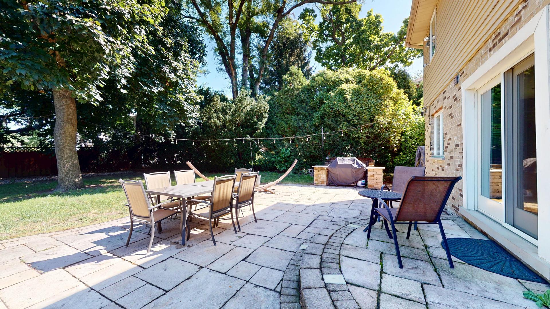 3350 Henley Street, Glenview, IL 60025