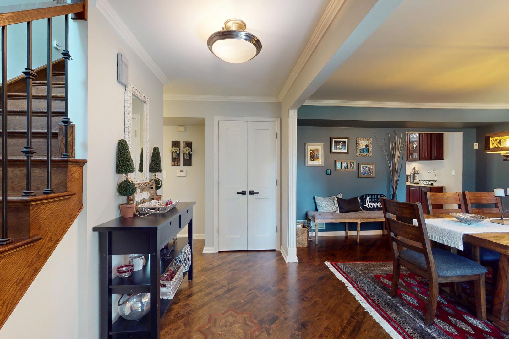 3350 Henley Street, Glenview, IL 60025