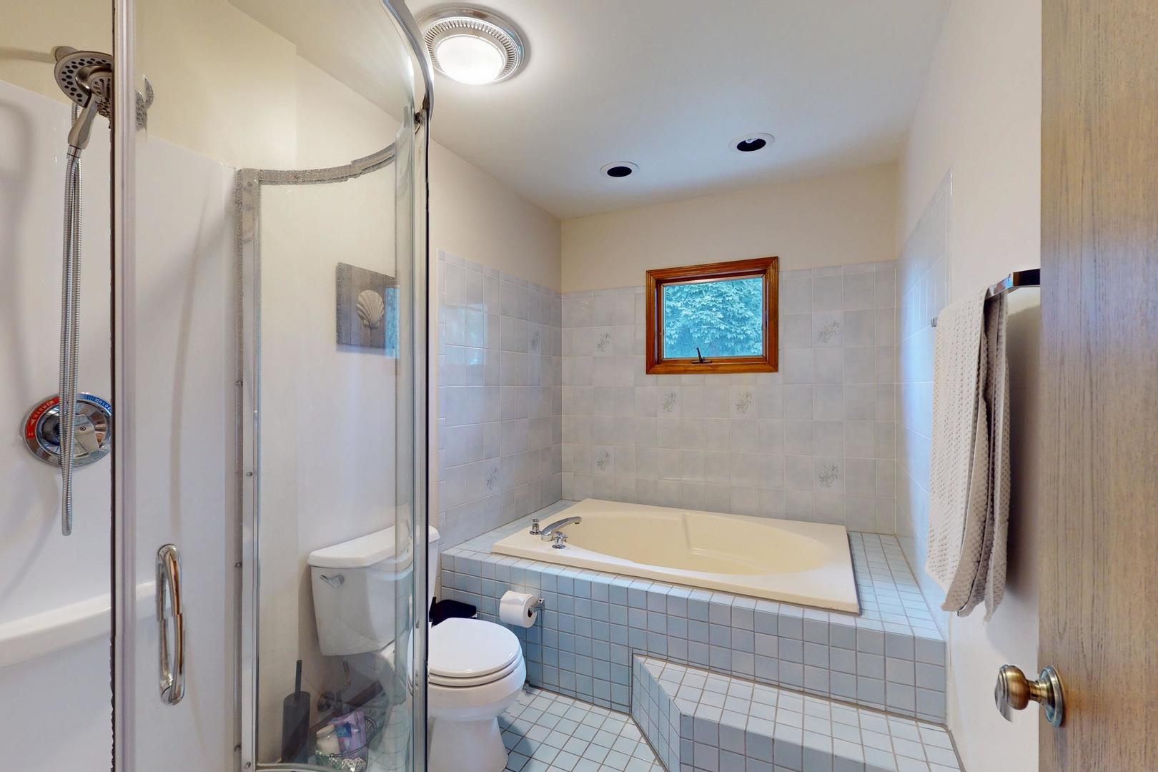 3350 Henley Street, Glenview, IL 60025