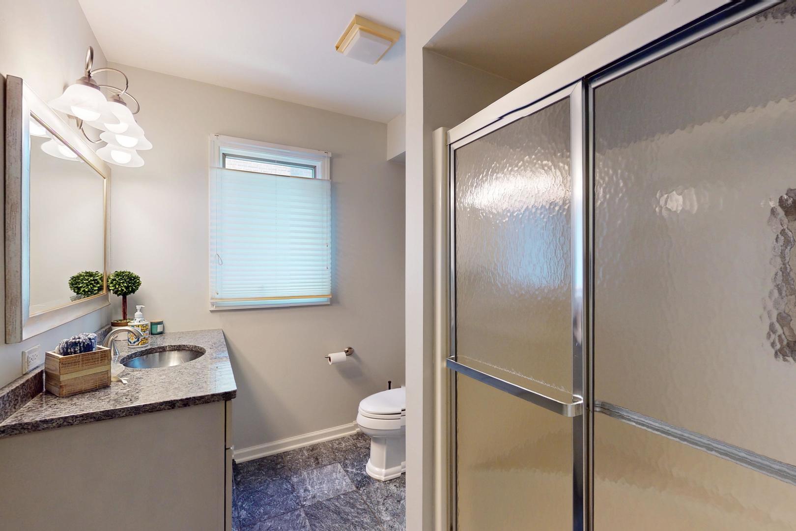 3350 Henley Street, Glenview, IL 60025