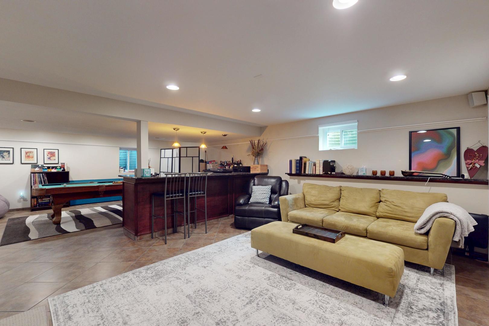 3350 Henley Street, Glenview, IL 60025