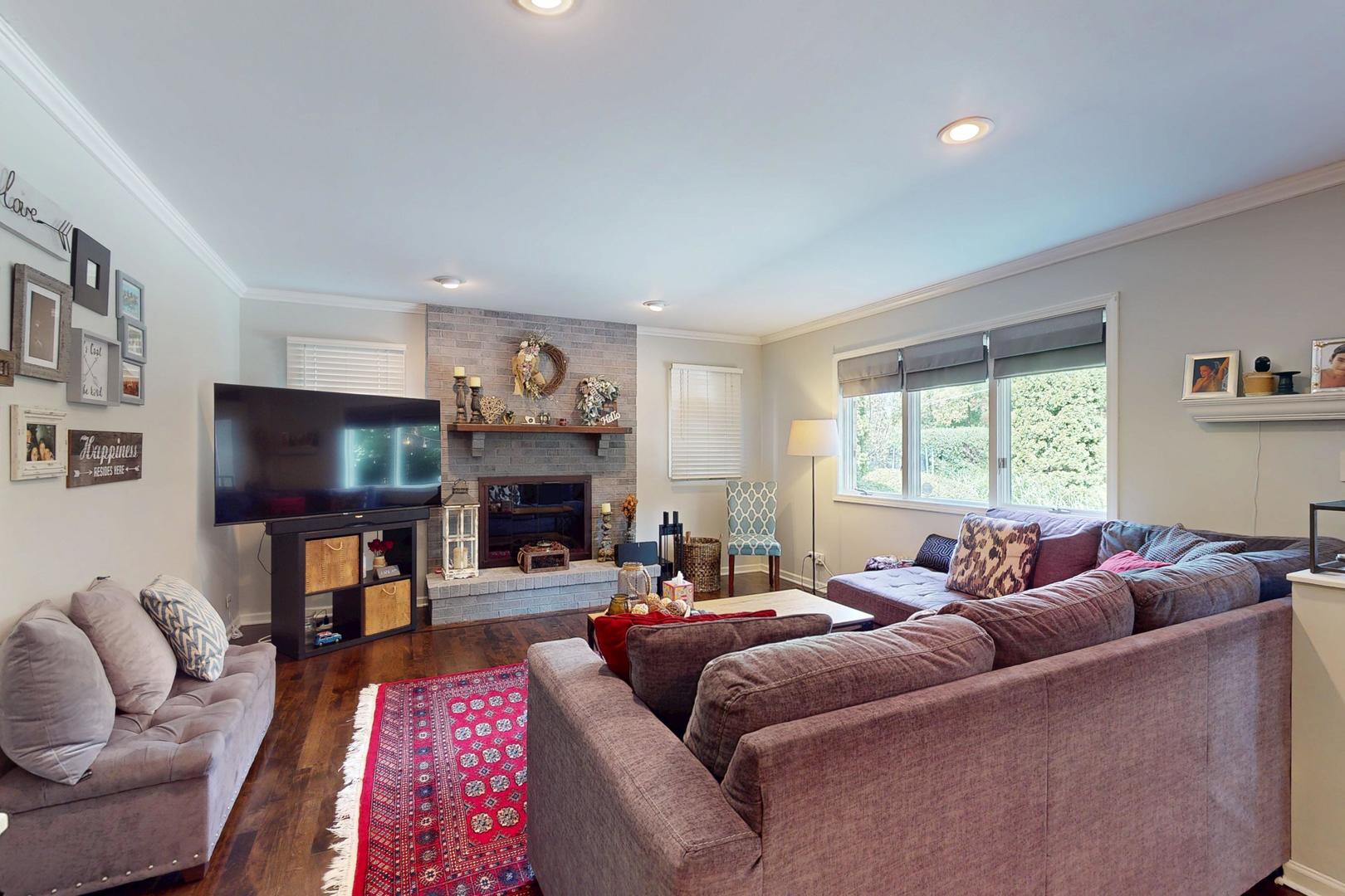 3350 Henley Street, Glenview, IL 60025