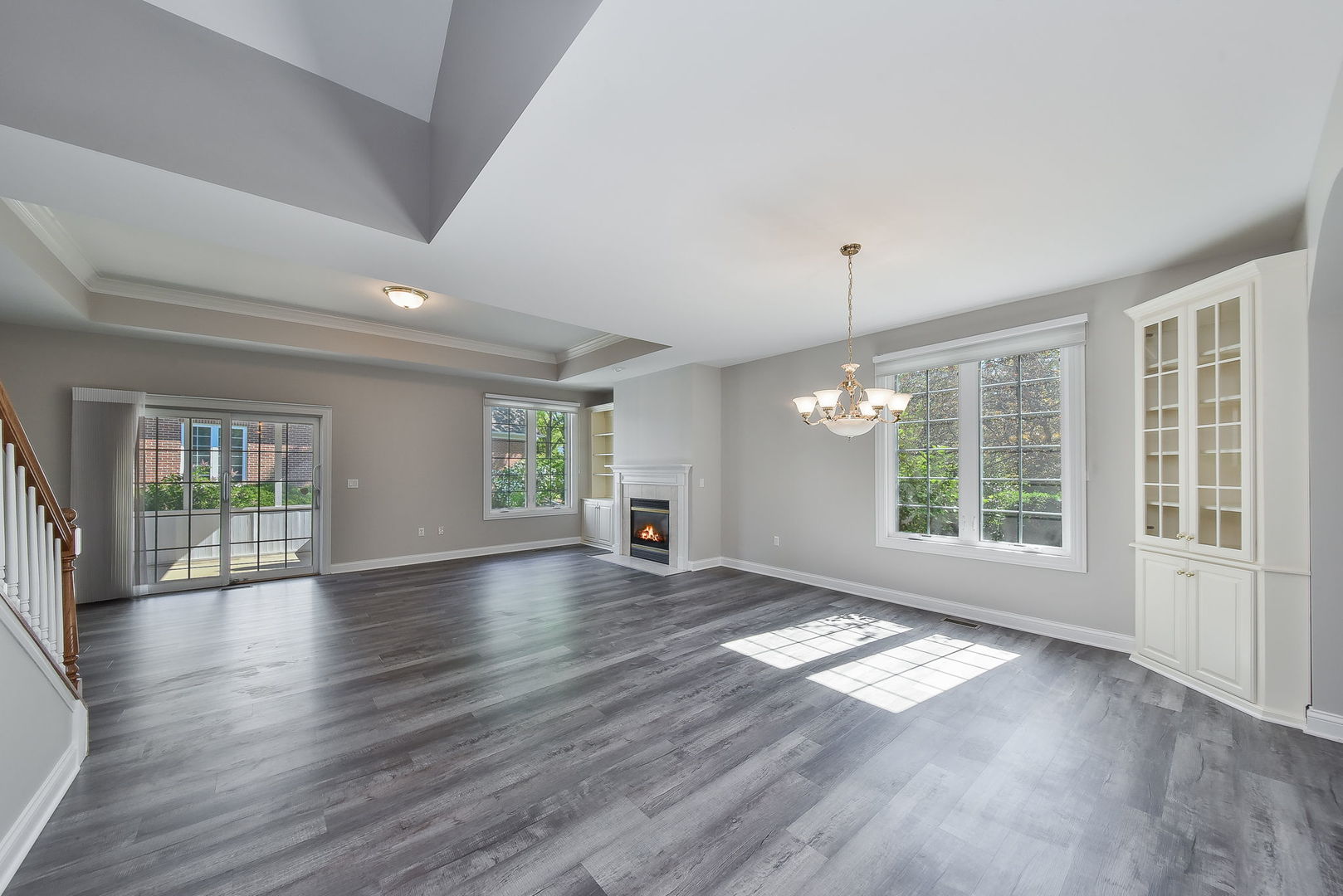 410 Delnor Glen Drive #410, St. Charles, IL 60174