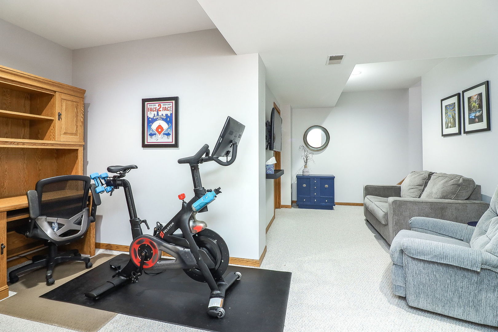 14630 Club Circle Drive, Oak Forest, IL 60452